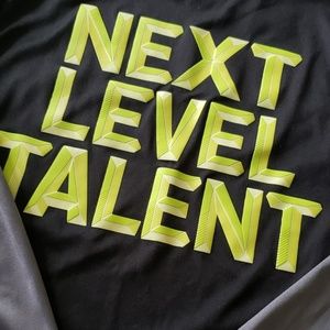 GapFit Long-sleeve Athletic Tee